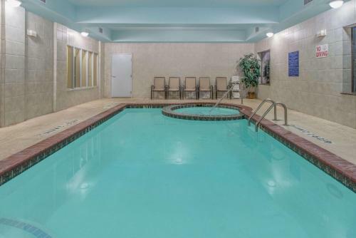 Hotel Baymont Inn & Suites Wichita Falls
