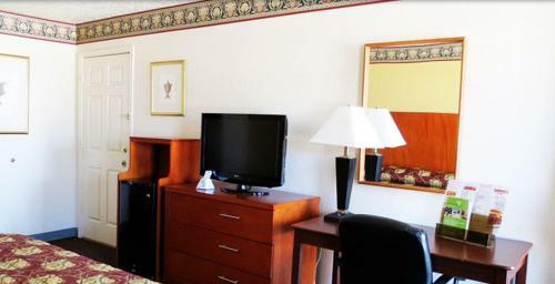 Motel Winnie Inn And Suites