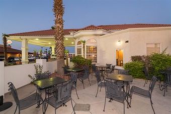 Hotel St. George Inn And Suites