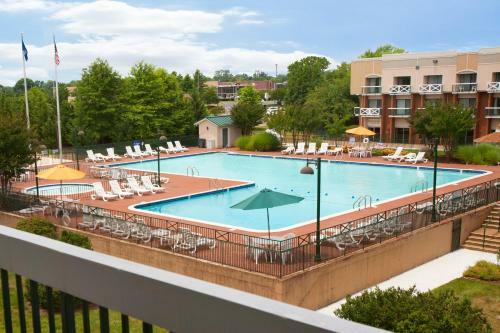 Fredericksburg Hospitality House Hotel