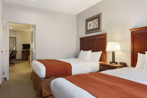 Posada Country Inn & Suites Harrisonburg