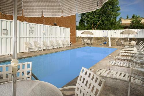 Hotel Holiday Inn Express & Suites Charlottesville North