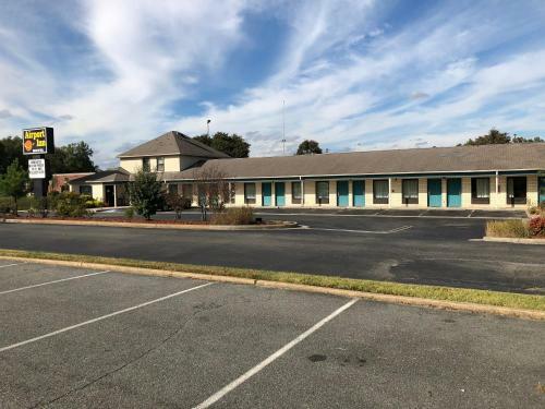 Airport Inn Motel Richmond