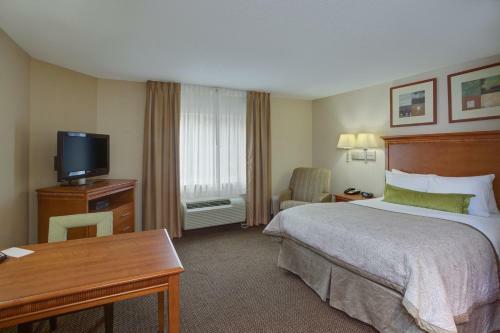 Hotel Candlewood Suites Richmond Airport
