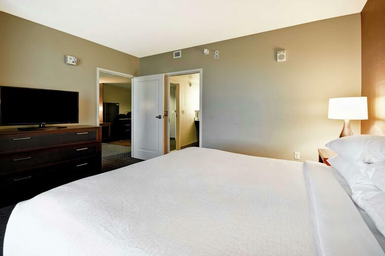Hotel Embassy Suites Springfield