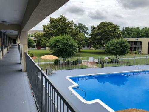 Hotel Americas Best Value Inn Virginia Beach