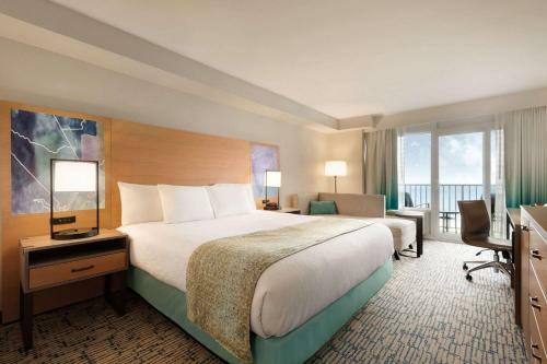 Surfbreak Oceanfront Hotel, An Ascend Hotel Collection Member