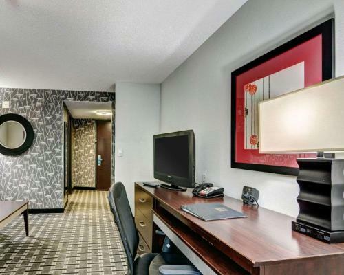 Hotel Comfort Suites Williamsburg Historic Area