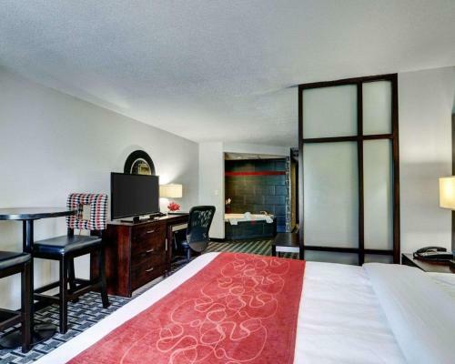 Hotel Comfort Suites Williamsburg Historic Area