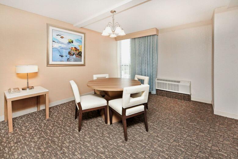 Hotel Doubletree By Hilton Virginia Beach