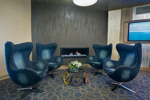 Hotel Oxford Suites Bellingham