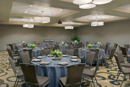 Hotel Oxford Suites Bellingham
