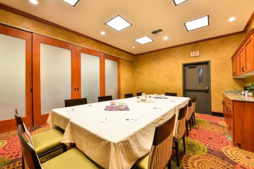Hotel Holiday Inn Express Vancouver North