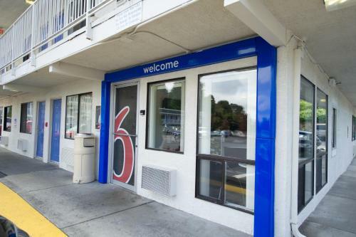 Motel 6 Seattle Airport