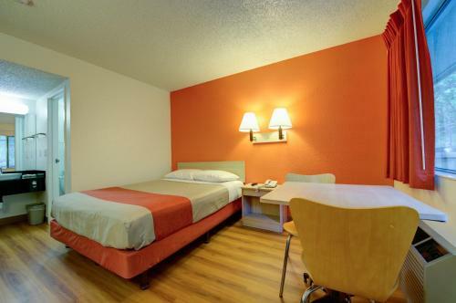 Motel 6 Seattle Airport