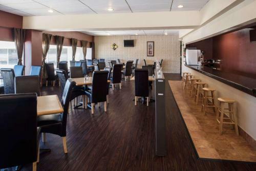 Hotel Ramada By Wyndham Downtown Spokane