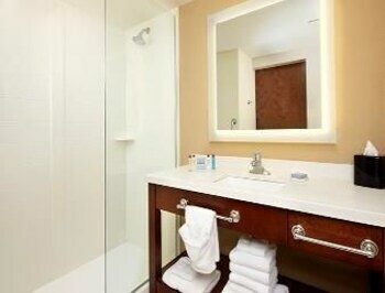 Hotel Hawthorn Suites By Wyndham Bridgeport