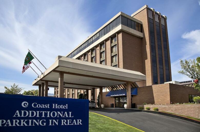 Coast Wenatchee Center Hotel