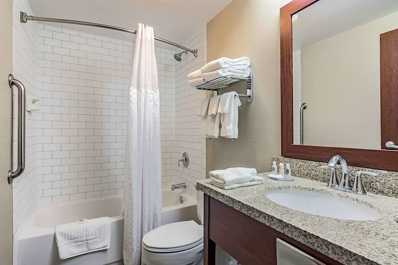 Hotel Comfort Inn Madison - Downtown