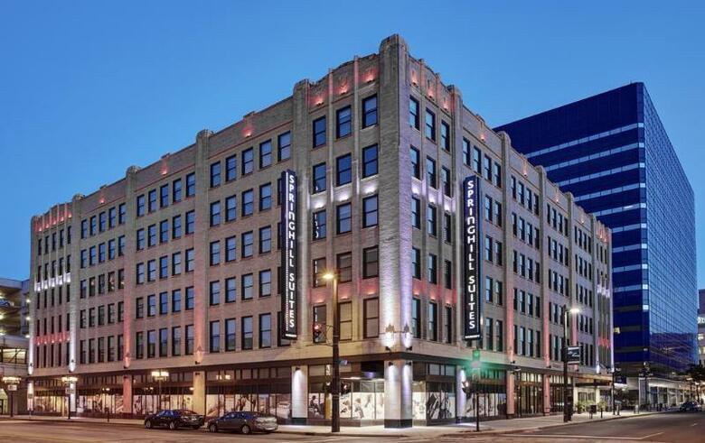 Hotel Springhill Suites By Marriott Milwaukee Downtown