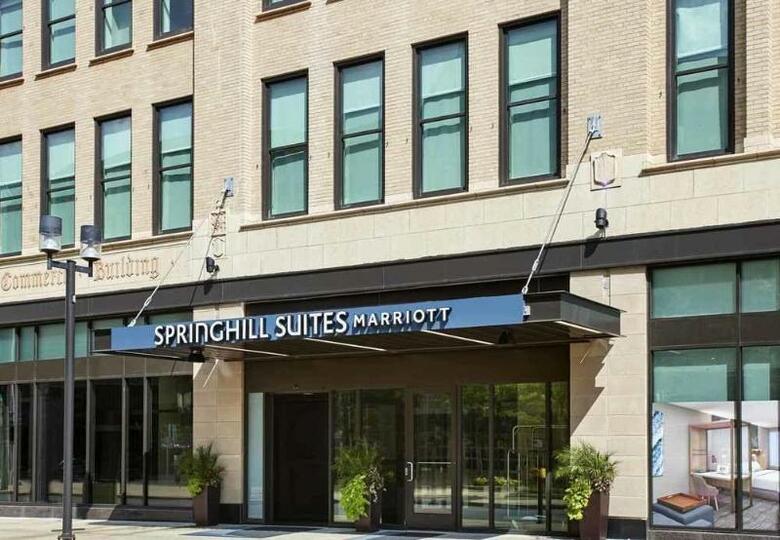 Hotel Springhill Suites By Marriott Milwaukee Downtown