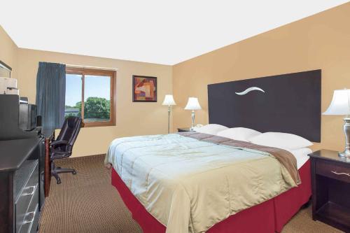 Motel Sheboygan's Pride Super 8