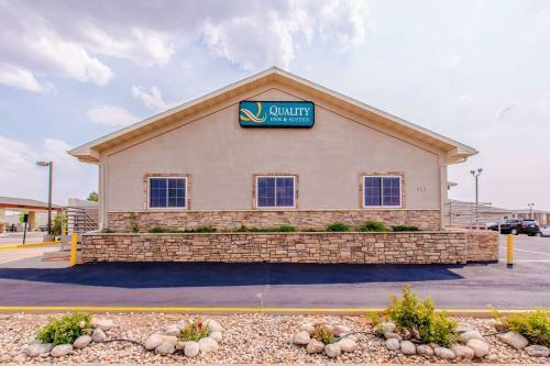 Hotel Quality Inn & Suites - University