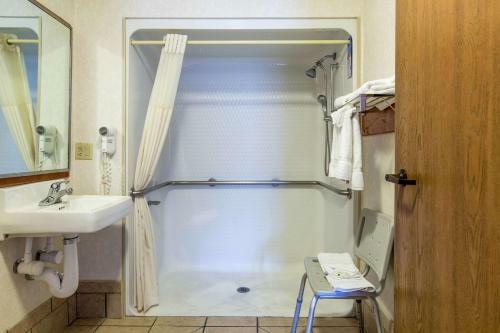 Hotel Quality Inn & Suites - University