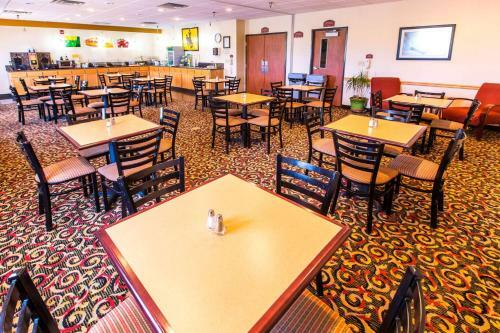Hotel Quality Inn & Suites - University