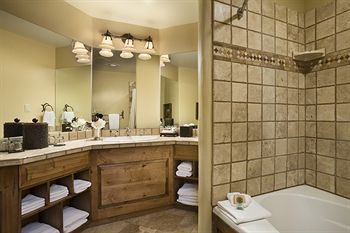 Hotel The Rusty Parrot Lodge And Spa