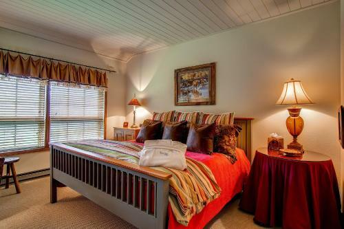Borders Lodge