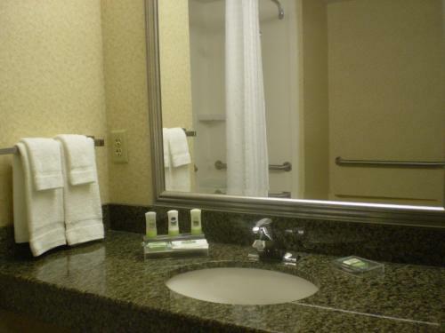 Hotel Country Inn And Suites Hampton