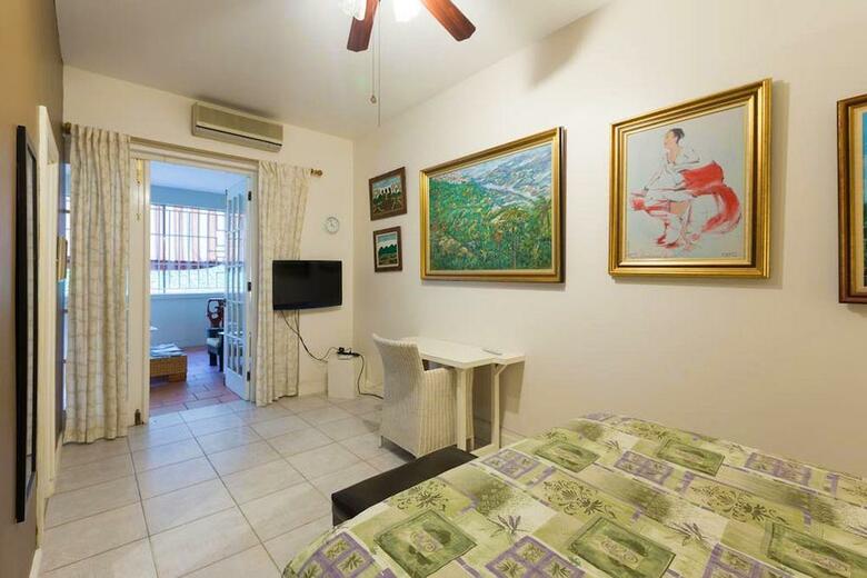 Hotel Chester Avenue Bed & Breakfast