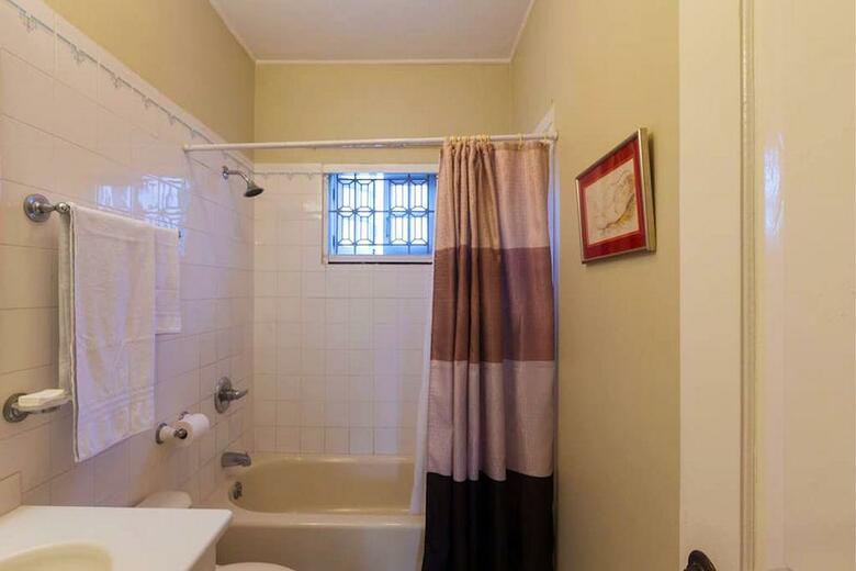 Hotel Chester Avenue Bed & Breakfast