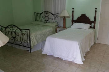 Chateau De La Rose Bed & Breakfast