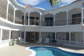 Chateau De La Rose Bed & Breakfast