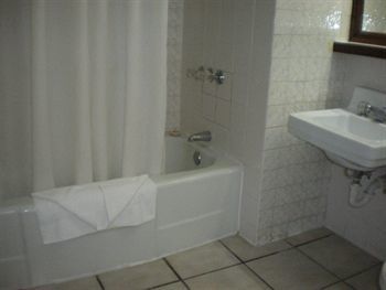 Shaw Park Beach Hotel All Inclusive