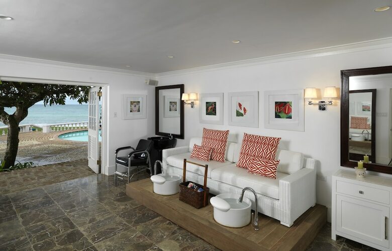Apartamento Round Hill Hotel And Villas
