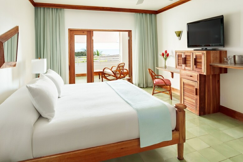 Hotel Couples Swept Away All Inclusive