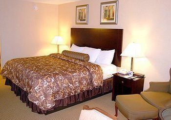 Hotel Rodeway Inn & Suites
