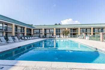 Hotel Econo Lodge Near Fort Stewart