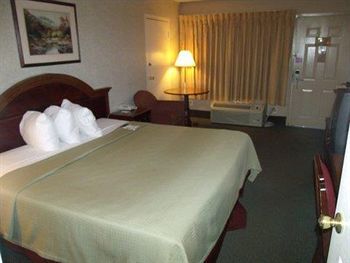 Motel 6 Edgewood