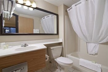 Hotel Boarders Inn & Suites - Faribault, Mn