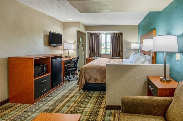 Hotel Quality Inn & Suites