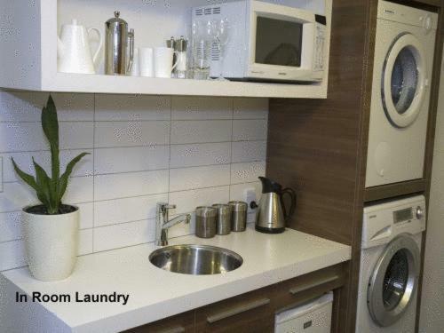 Terra Vive Luxury Suites & Apartments