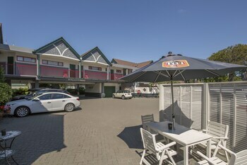 Amross Court Motor Lodge