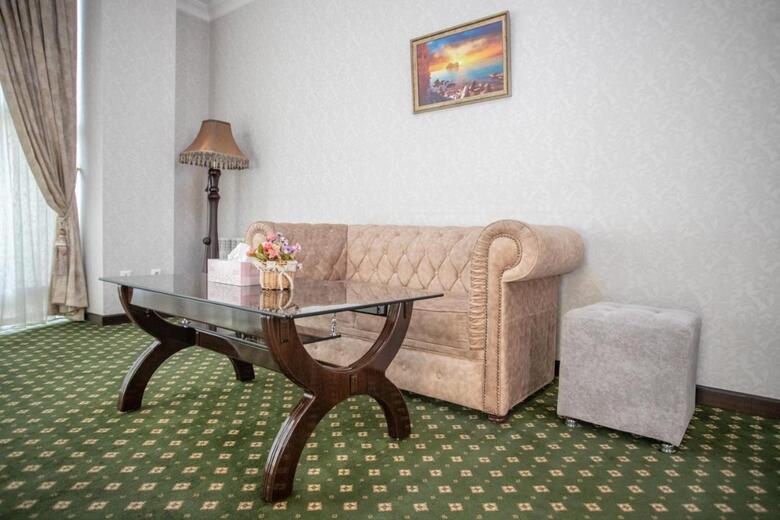 Gloria Hotel