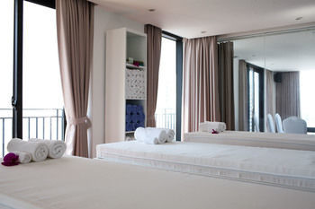 Legendsea Hotel