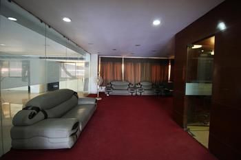Hotel Oyo Premium Sola Sg Highway
