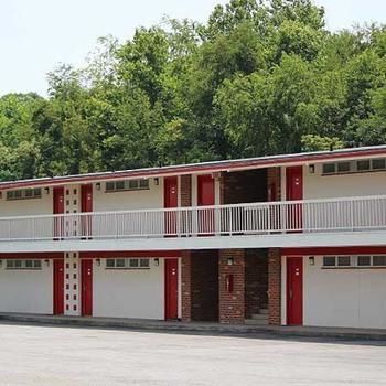 Motel Hometown Inn Staunton
